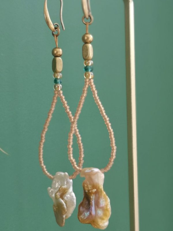 Oorhangers met Keshi parels